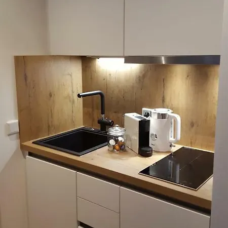 Apartment Nettes In Duesseldorf-derendorf - Stylisch + Gemuetlich