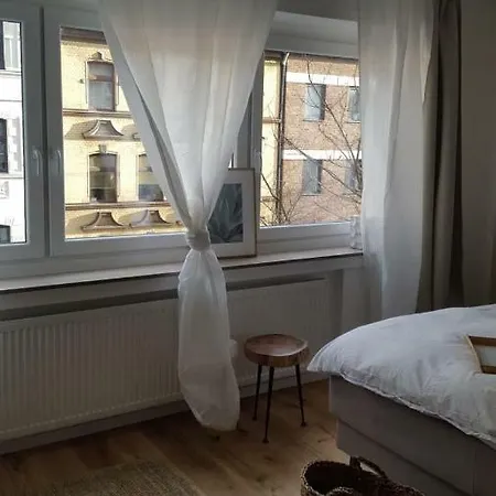 Apartment Nettes In Duesseldorf-derendorf - Stylisch + Gemuetlich