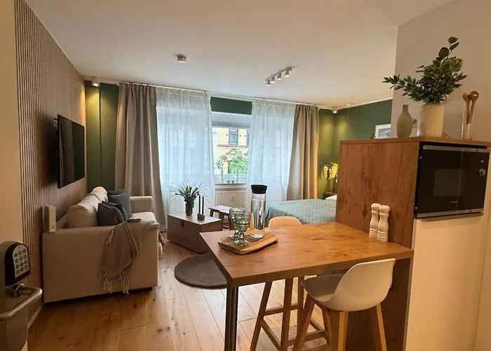 Nettes In Düsseldorf-derendorf - Stylisch + Gemütlich *