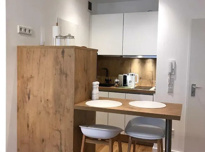 Nettes In Duesseldorf-derendorf - Stylisch + Gemuetlich Apartment