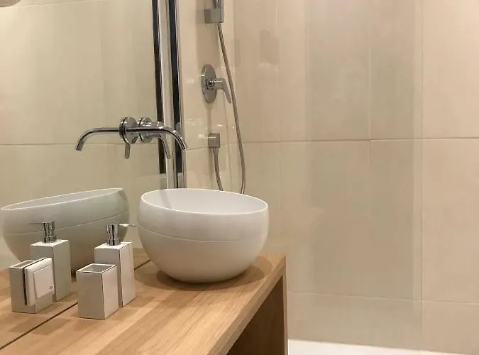 Nettes In Duesseldorf-derendorf - Stylisch + Gemuetlich